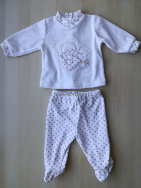 Picture baby footie clinical outfit chenille kittens here we are. Colour white, size 3-6 months White Size 3-6 months