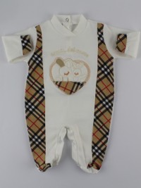 Image cotton baby footie interlock friends heart. Colour creamy white, size 0-1 month