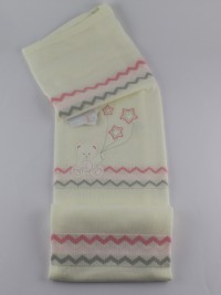 Image cover cradle in mixed baby bear wool with stars. Colour creamy white, one size