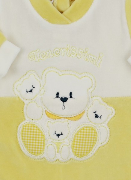 baby footie in tender chenille. Colour yellow, size first days 2