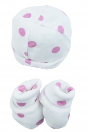 hat and shoes newborn female polka dots on white background. Colour fuchsia, one size