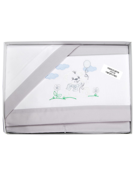 Baby sheet and pillowcase baby bear on the lawn. Colour grey, one size 3