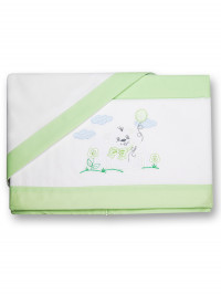 Baby bear sheets and pillowcase on the lawn. Colour pistacchio green, one size