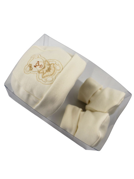 hat and booties, warm cotton.. Colour creamy white, one size 3