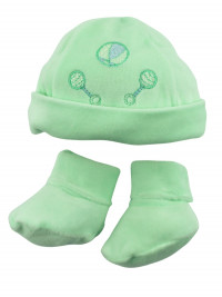 Hat and baby shoes, in chenille. Ball and rattles. Colour green, one size