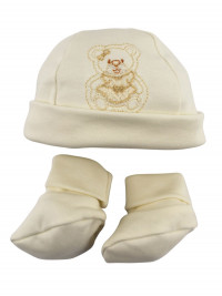 hat and booties, warm cotton.. Colour creamy white, one size