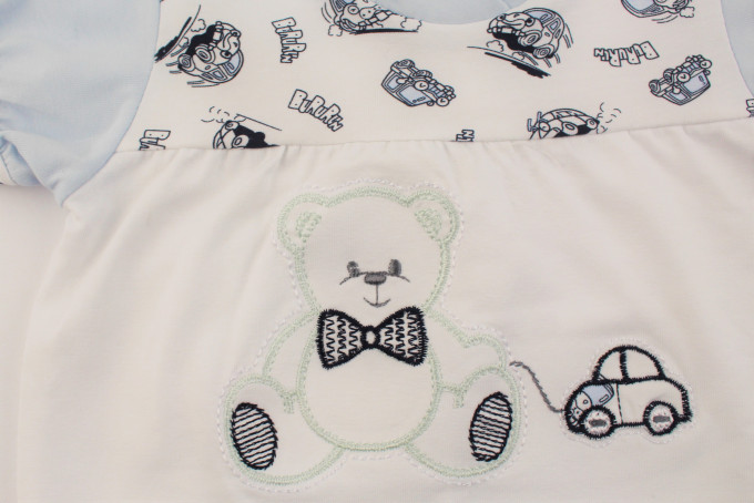 Romper with little girl hearts for the summer season. Colour white, size 0-3 months 3