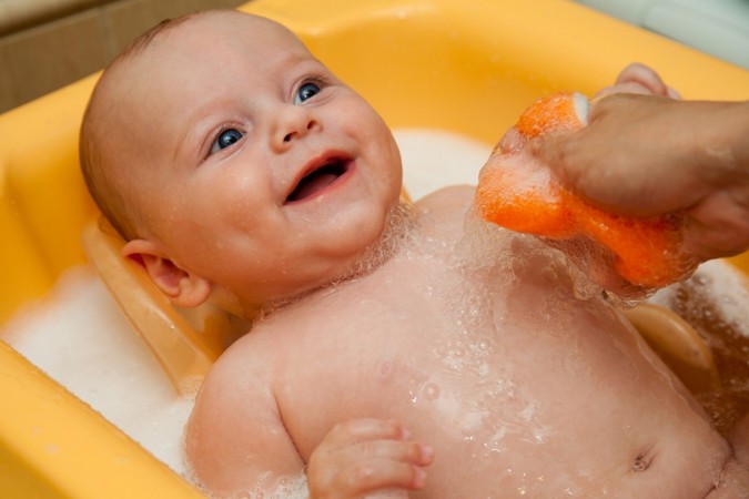 The hygiene of the newborn: the 4 golden rules for the bath