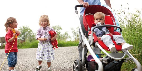 The first walks of the newborn