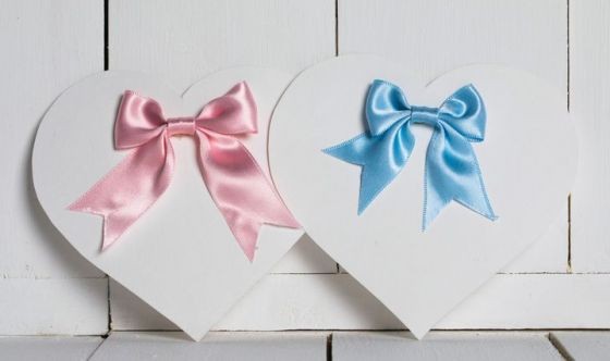 Pink or blue foil: the customs in the world to welcome newborns