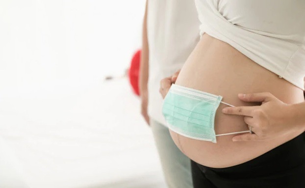 Covid-19: How to avoid mother-to-child transmission? All you need to know Covid-19: how to avoid transmission between mother and baby